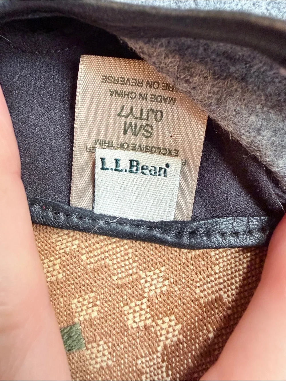 L.L.Bean Gray Fleece Winter Gloves S/M Black Faux Suede Palm Snap Cuff